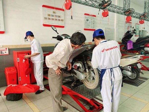Bảo dưỡng xe máy Honda thường xuyên giúp tăng độ bền và hiệu suất vượt trội!.jpg
