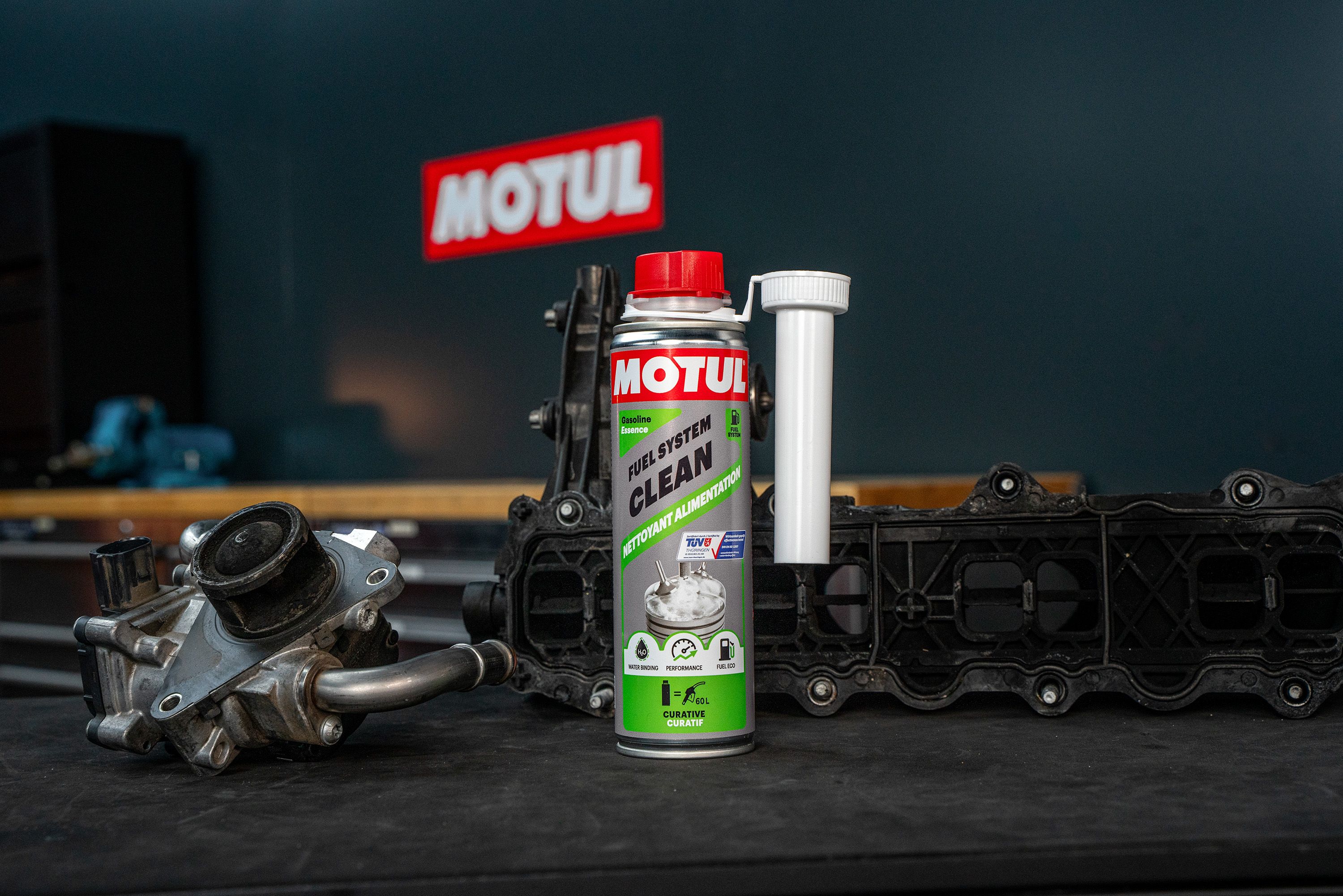 Motul Fuel System Clean - Additiv bindet Kondenswasser im Tank
